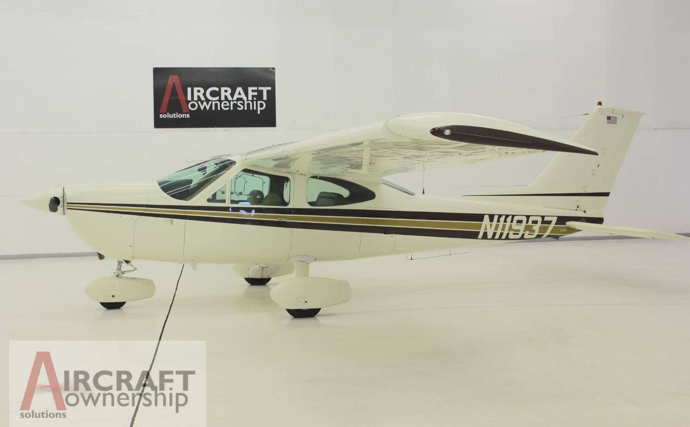 This 1976 Cessna 177B Cardinal Is a Thoughtfully Designed ‘AircraftForSale’ Top Pick