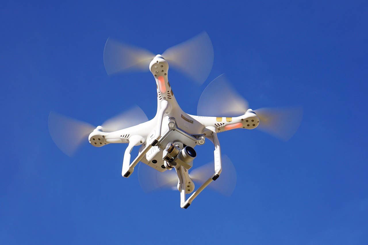 7 Top Considerations When Choosing a Drone Pilot School