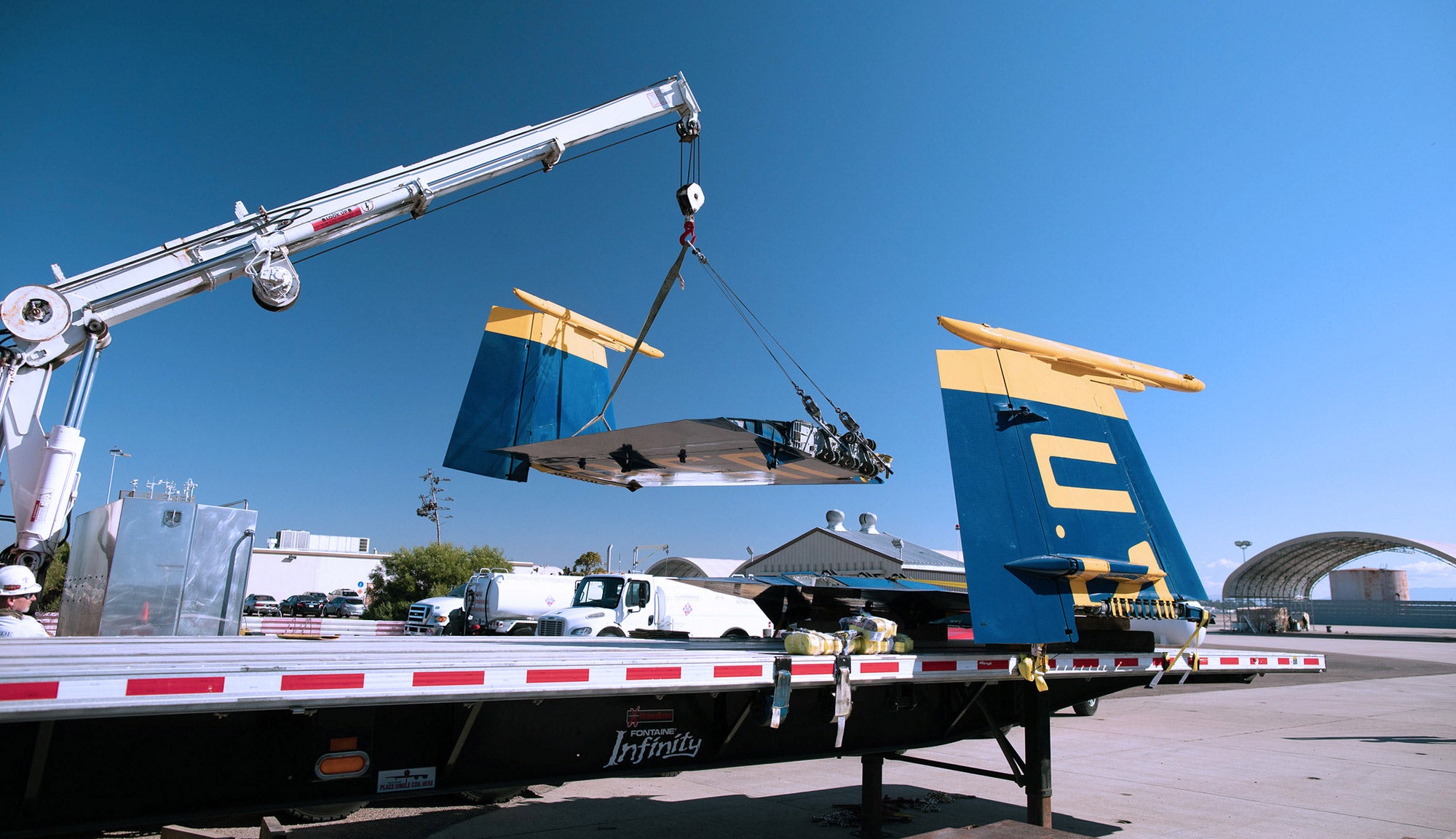 Blue Angel F/A-18C wings on a trailer